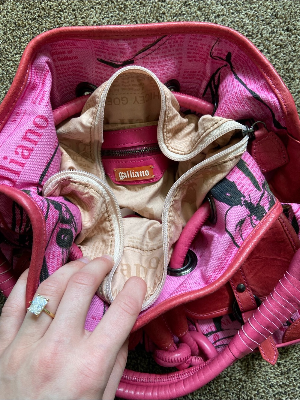 Vintage John Galliano Pink Newspaper Print Leather/Canvas Shoulder Slouchy Bag - Picture 6 of 15